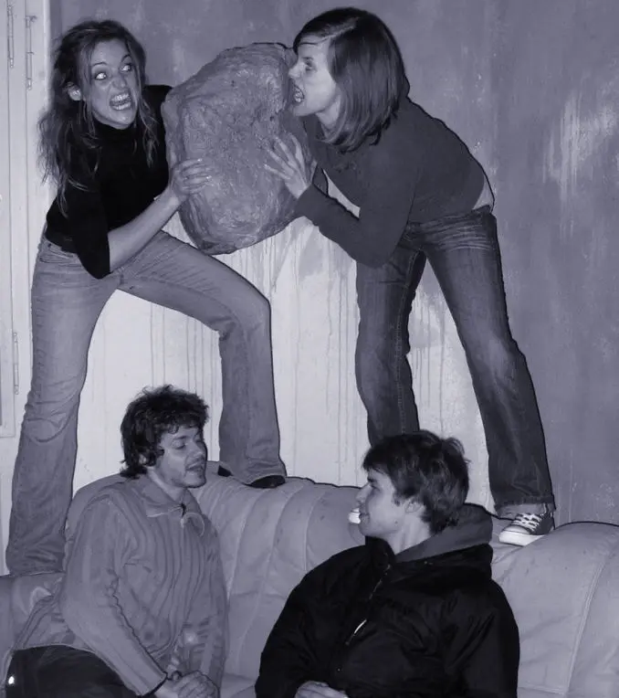 Fotos der Darsteller und Szenen vom Set